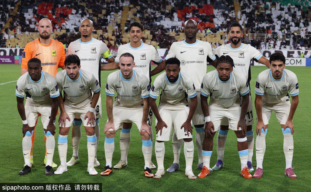 参与到足球, 我们期待看 参与到足球, 我们期待看