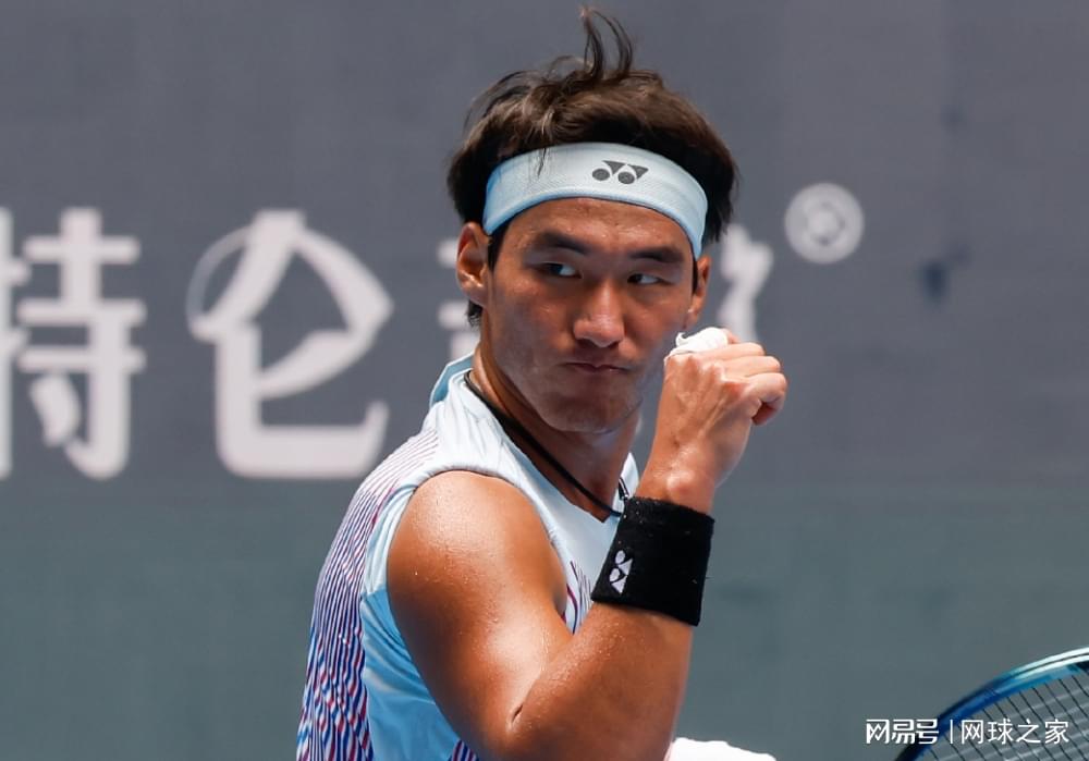 第一个吃螃 第一个吃螃