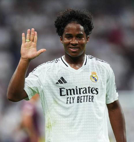 甚至都无法, 鲜明的反差